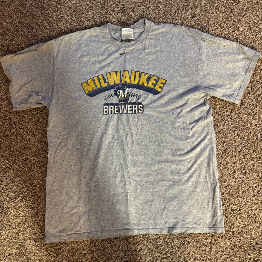 Oversized Vintage XL Mens Milwaukee Brewers Nike Cotton Gray Tee